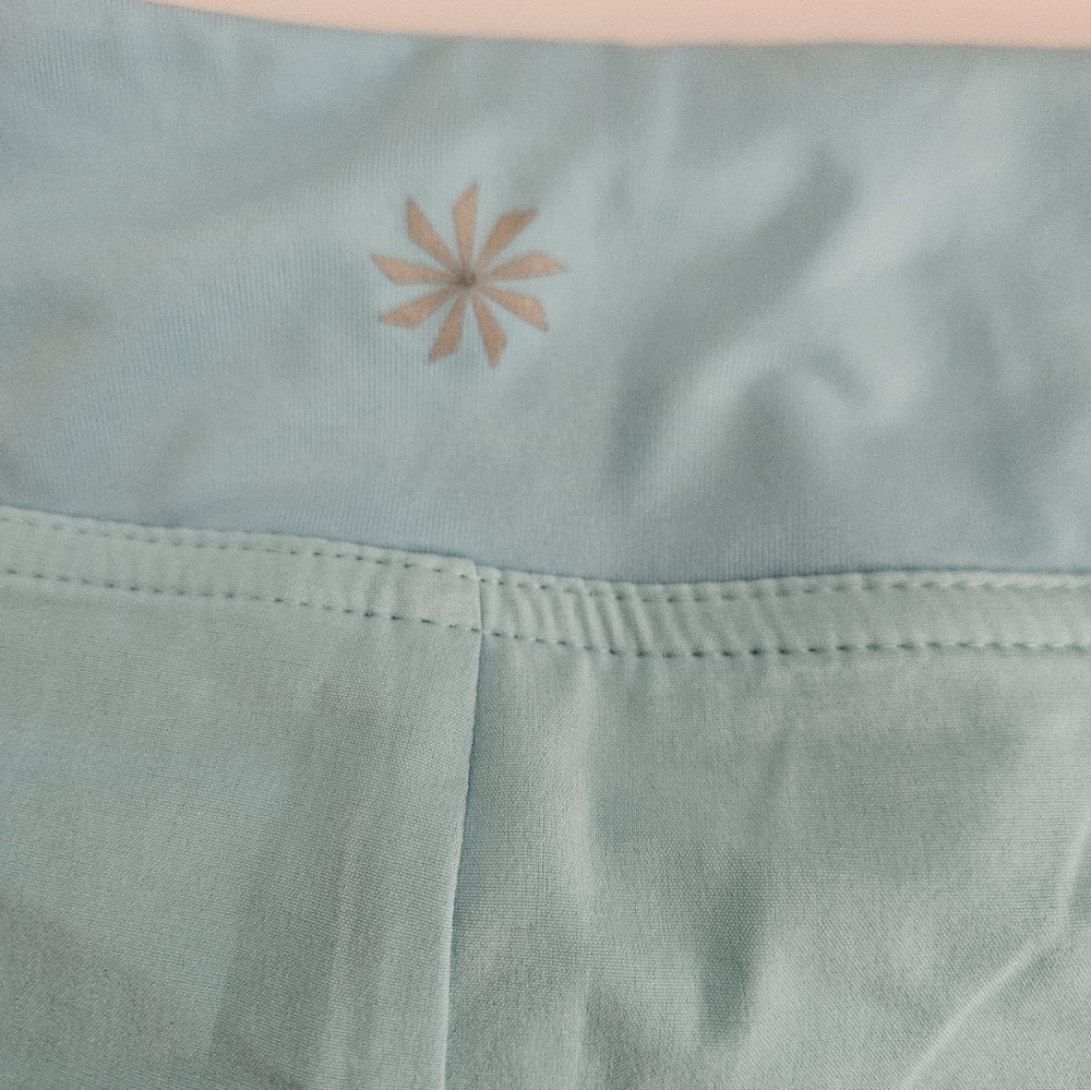 Athleta Women’s Size Medium Laser Cut Skort - Picture 11 of 11